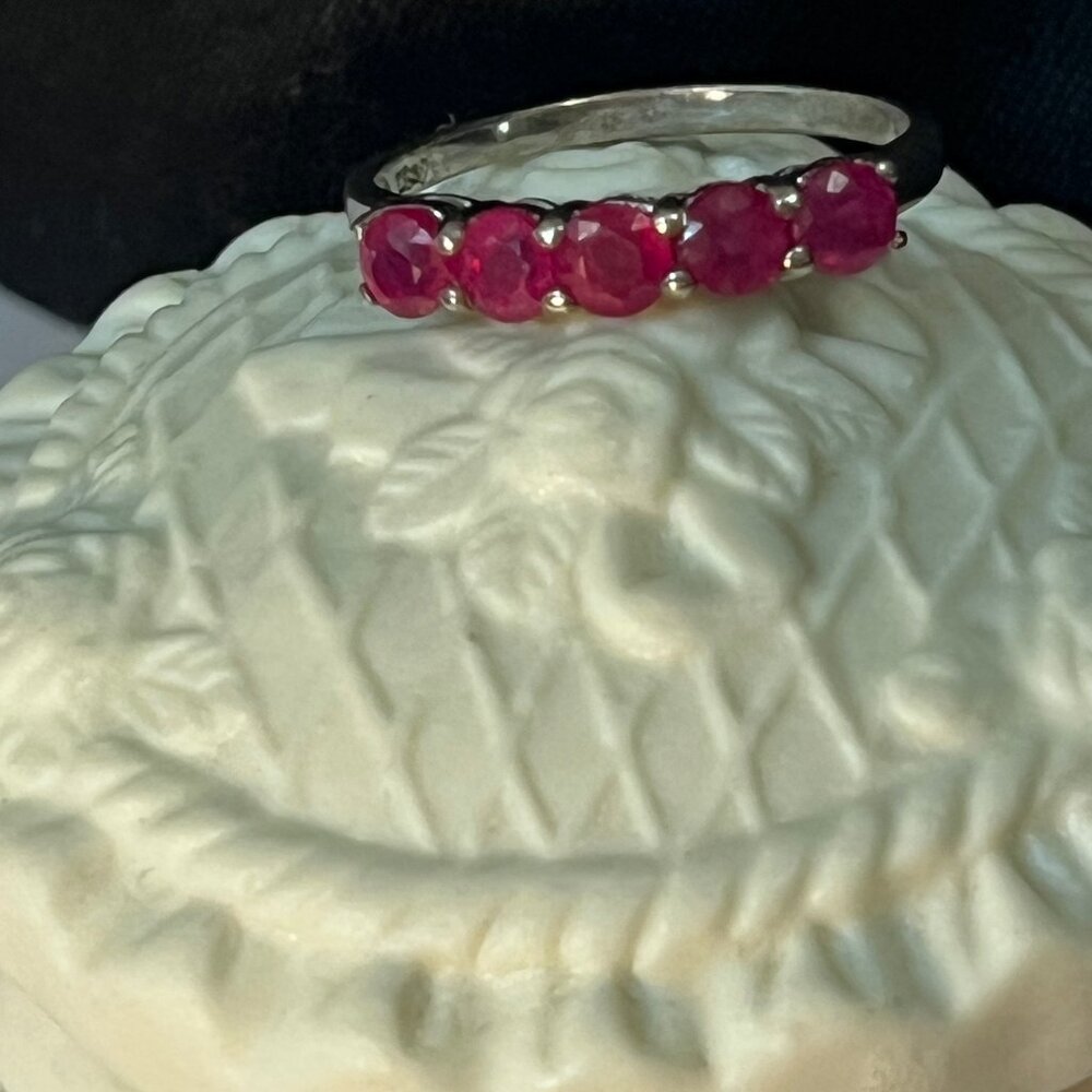 Exquisite Wedding band Ruby 5 Gemstones Anniversary July Birthstone 925 SIZE 9